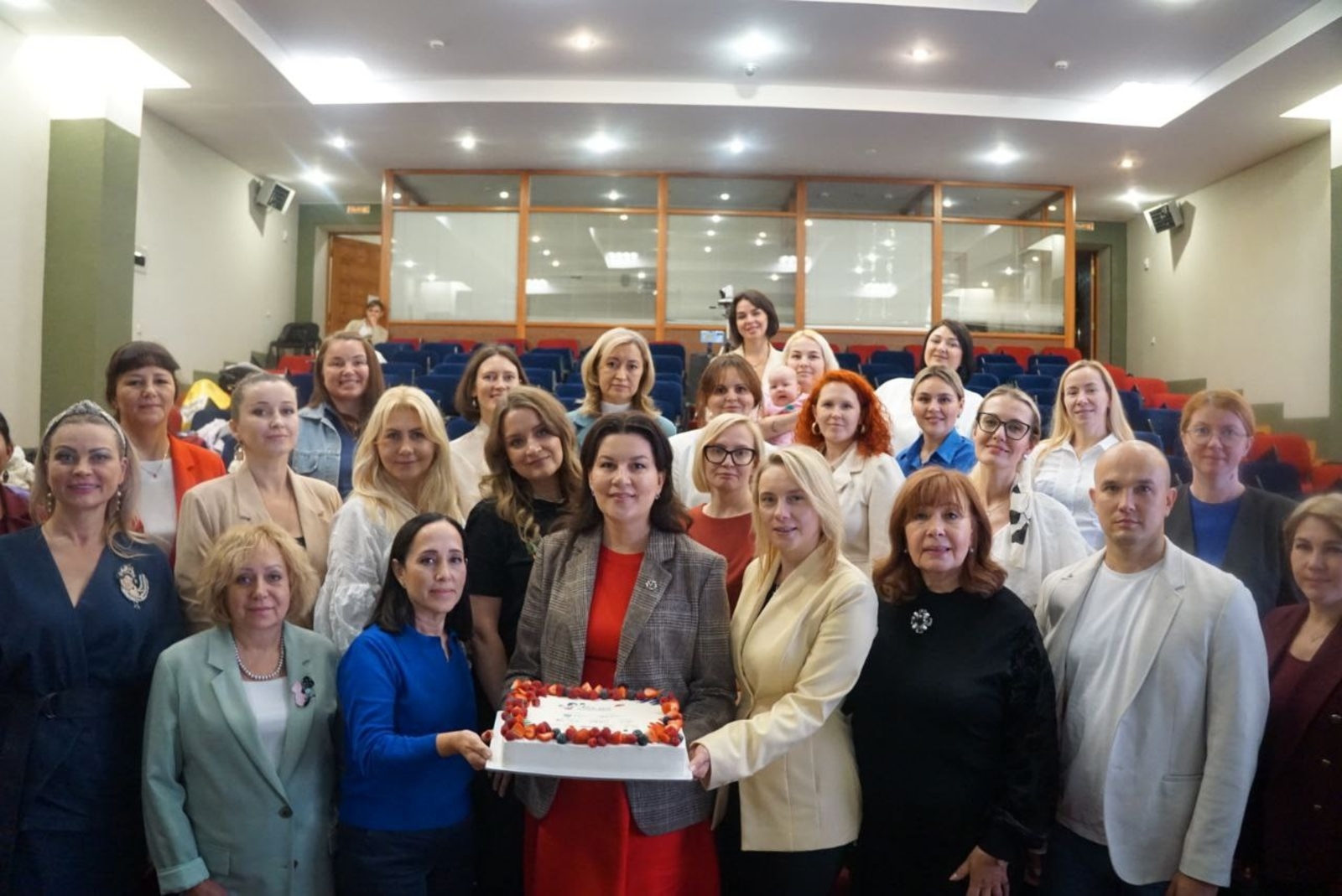 Наши предпринимательницы – на высоте!