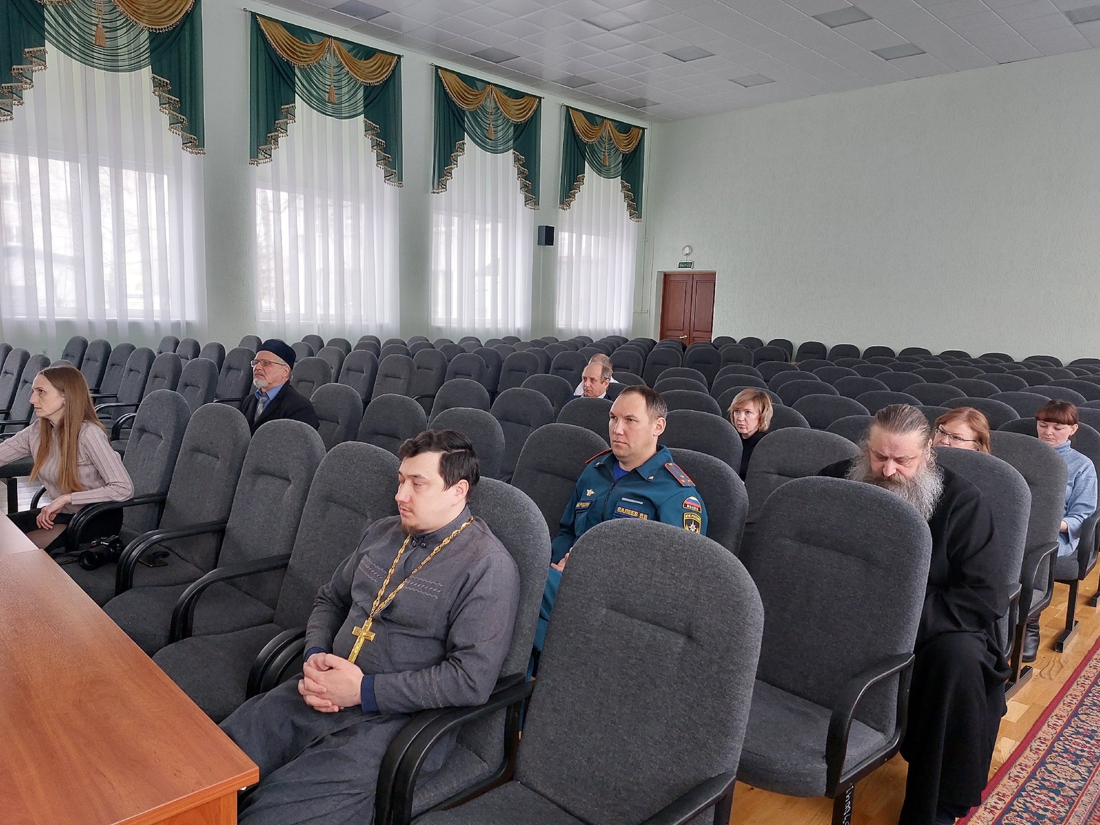 27 марта состоялось заседание Комиссии по вопросам государственно-конфессиональных отношений при Администрации МР Белебеевский район РБ.