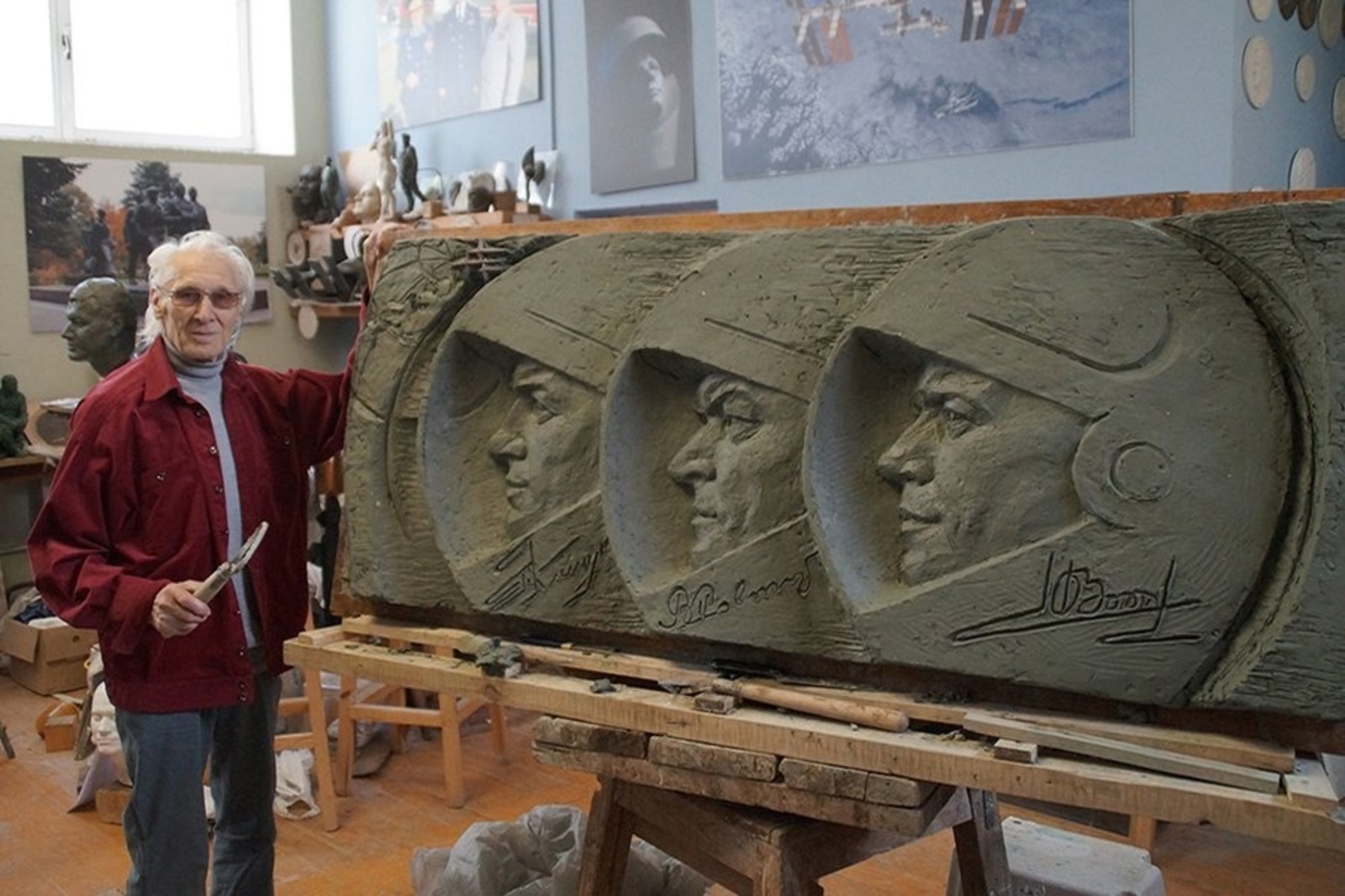Автор памятника Аксакову в Надеждине - космический скульптор