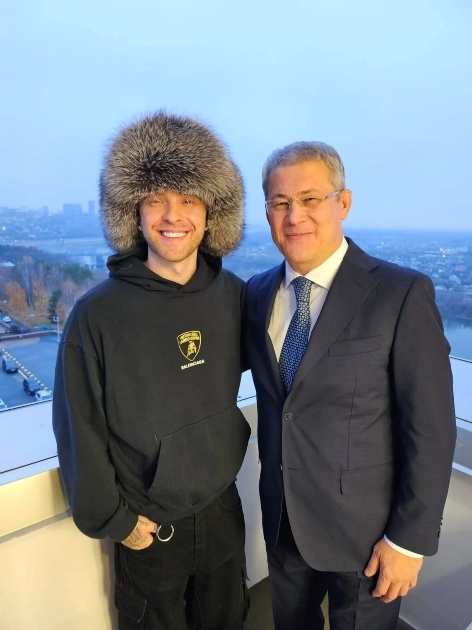 Радий Хабиров подарил Егору Криду башкирский малахай