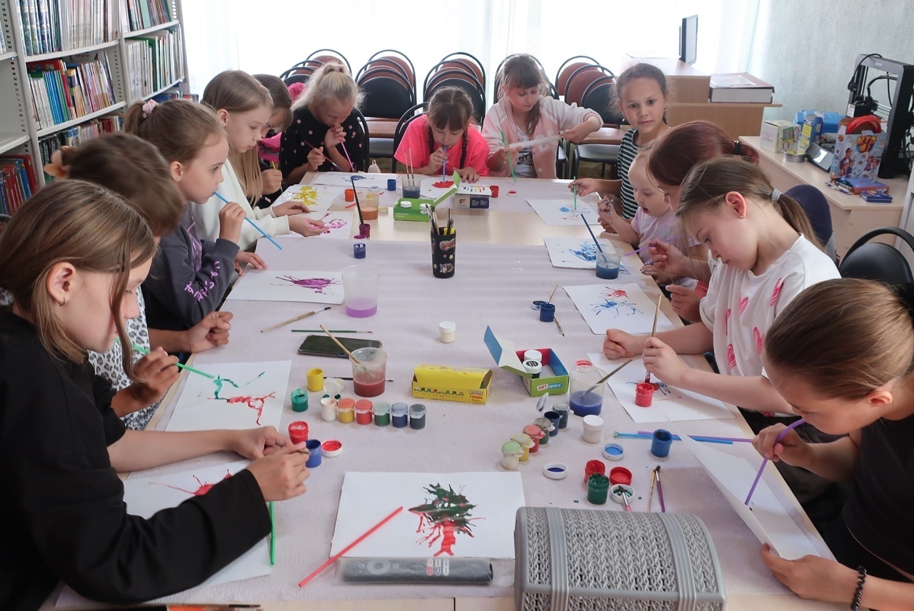 Лето! Каникулы! Библиотека!