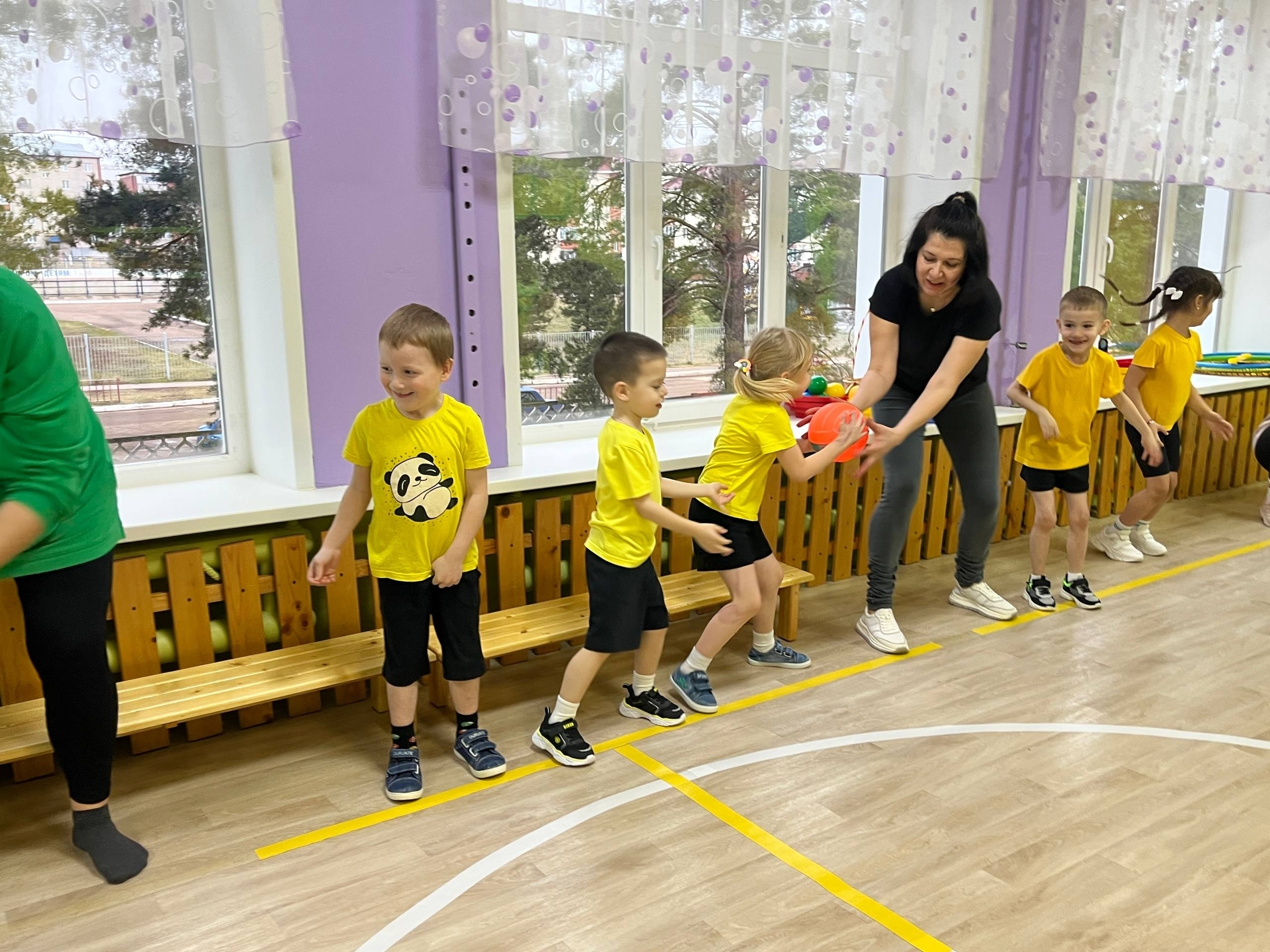 Отметили День матери в спорте