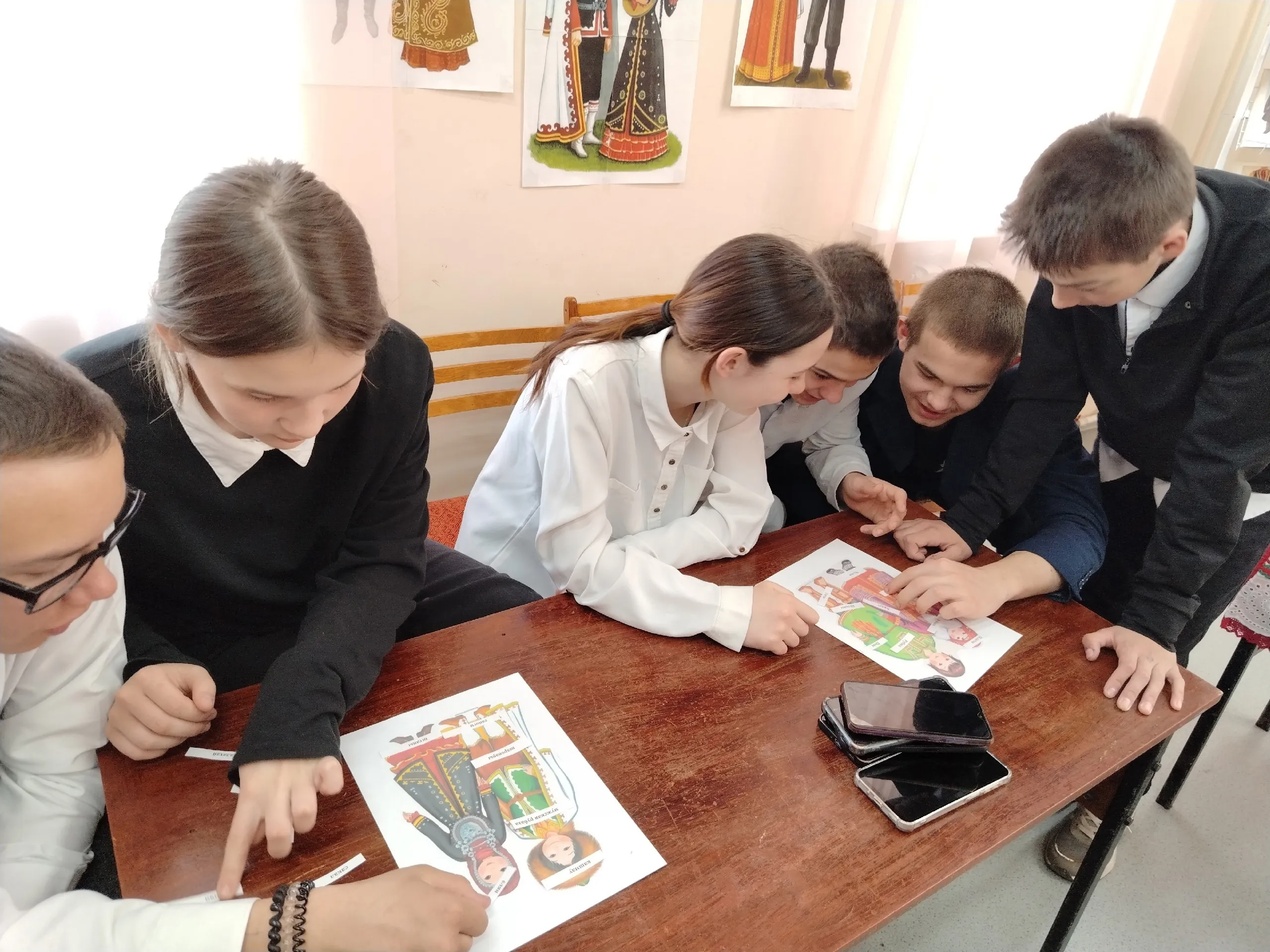 Национальный костюм народов России