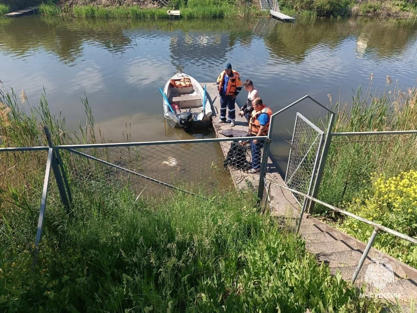 В Башкирии водолазы достали тело утонувшего ребенка