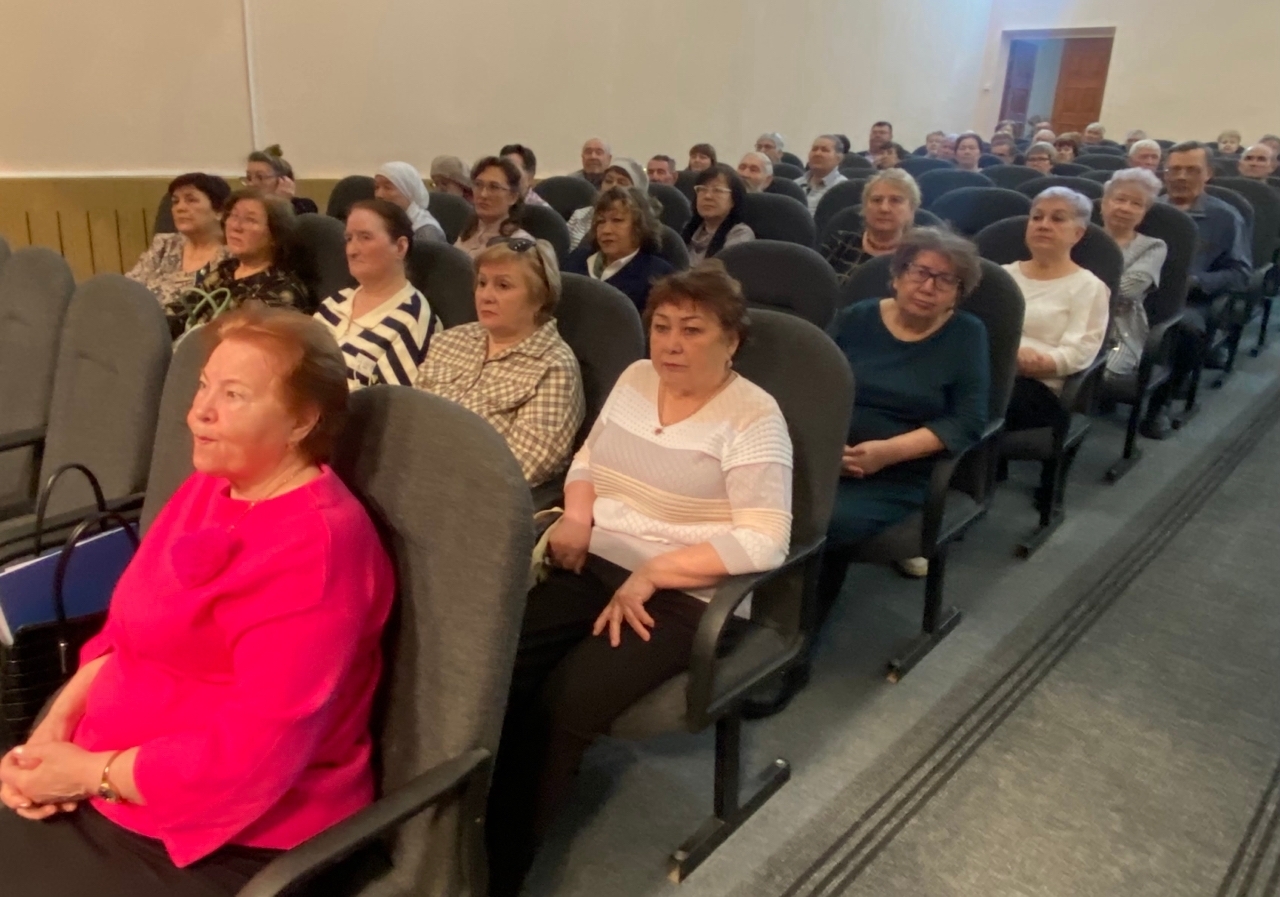 Ветераны подают пример молодым