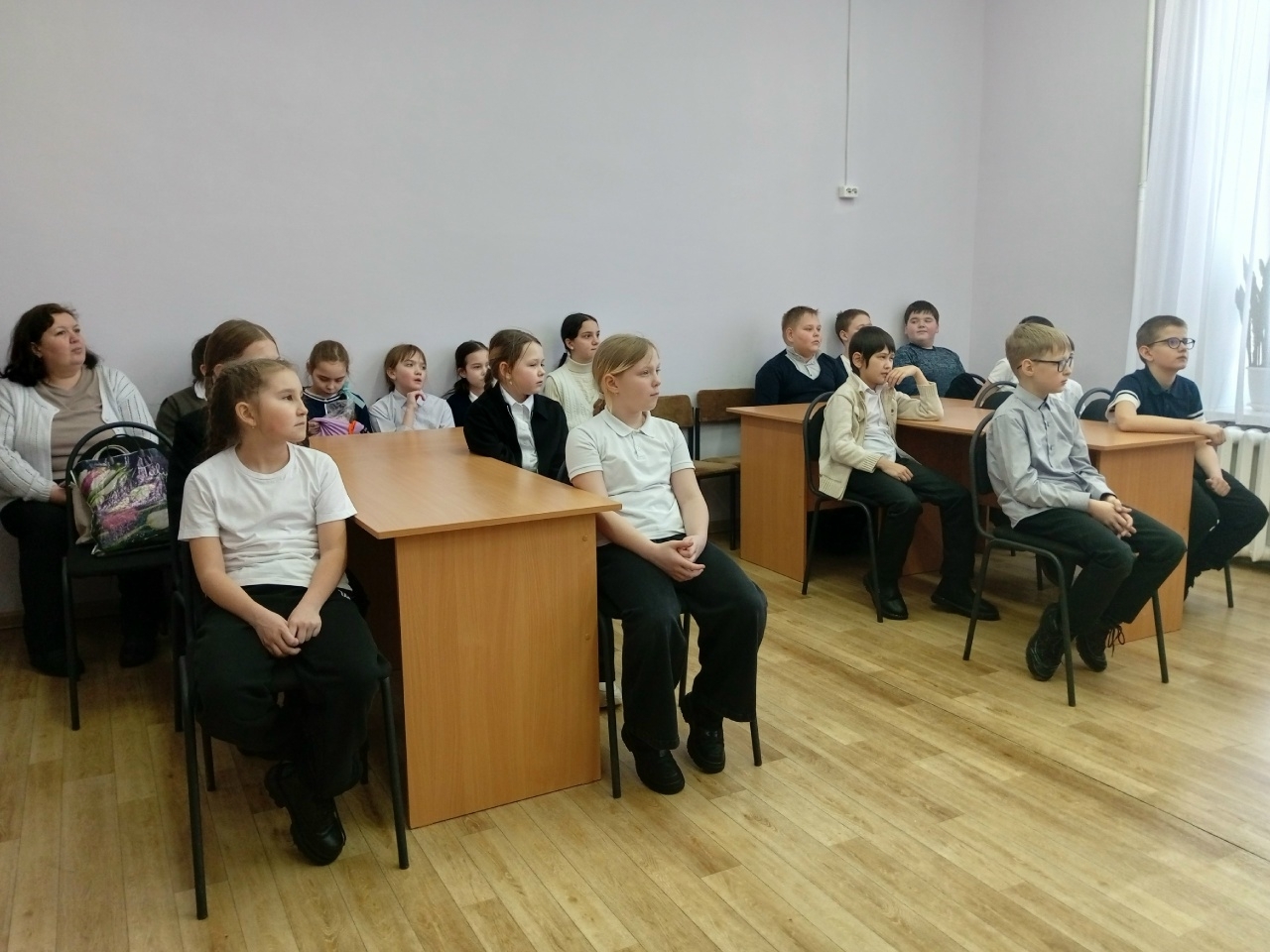 Час полезного разговора «У нас ты Россия как сердце одна»