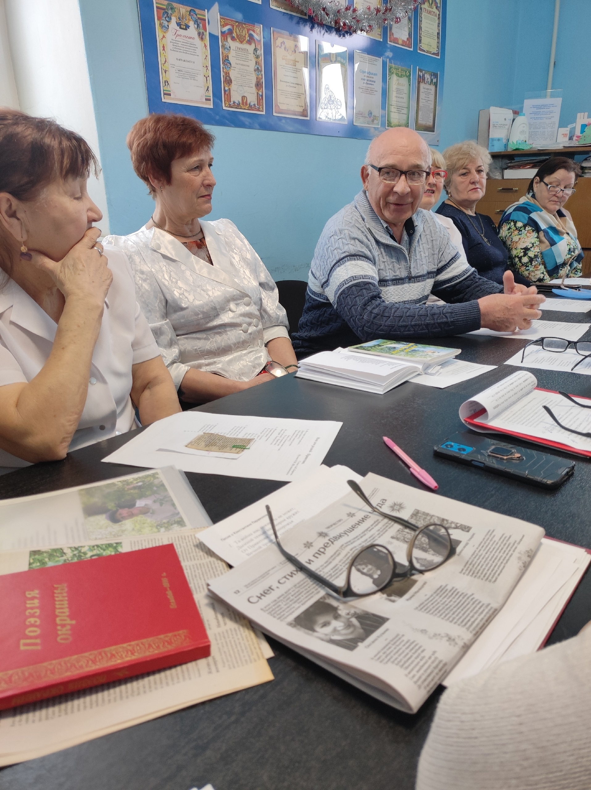 Почтили память поэта Альберта  Карозы