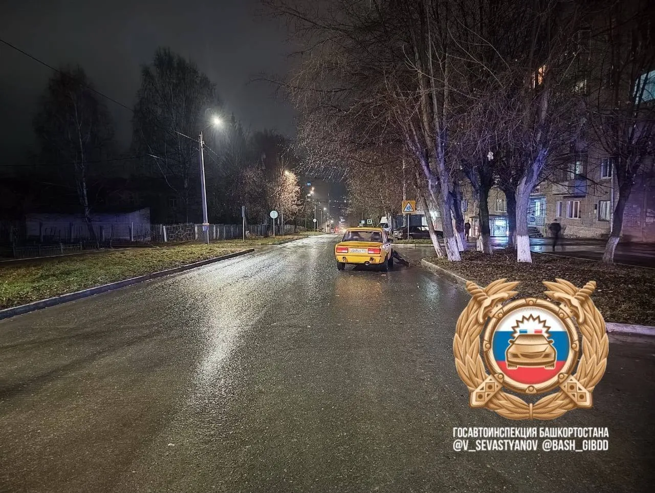 В Башкирии мужчина погиб под колесами «семерки»