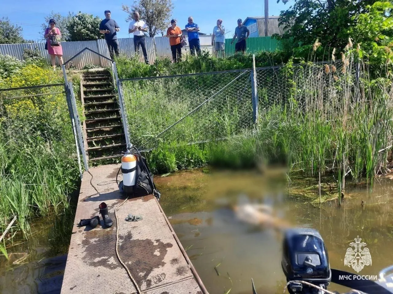 В Башкирии водолазы достали тело утонувшего ребенка