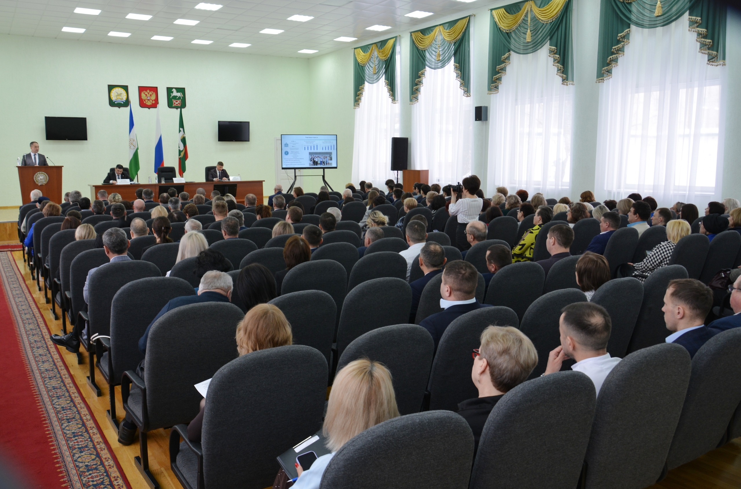 «Объединяя поколения»