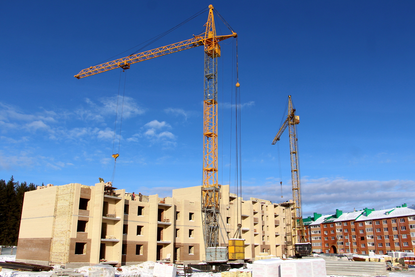 С опережением графика дом растет на глазах