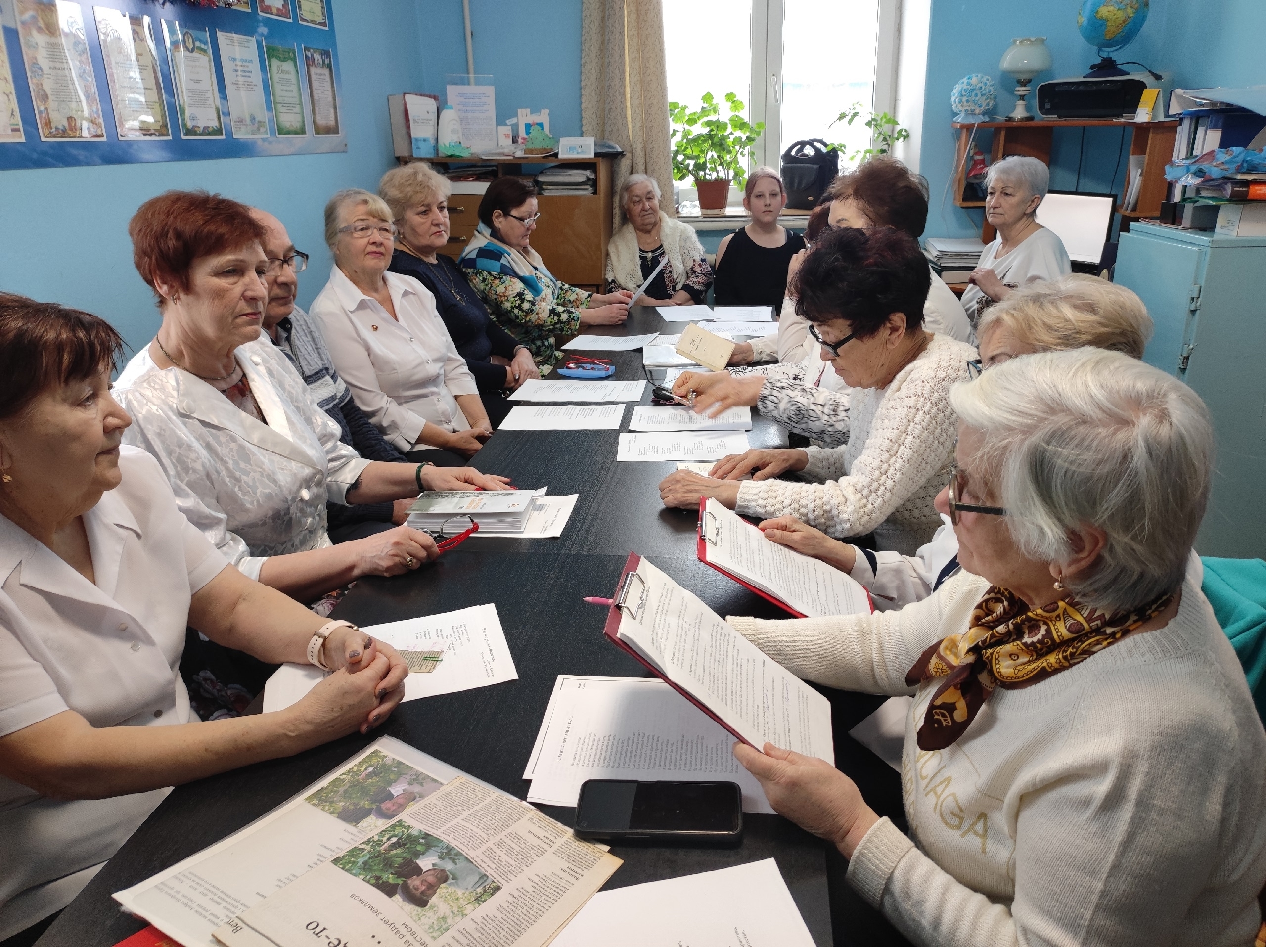 Почтили память поэта Альберта  Карозы