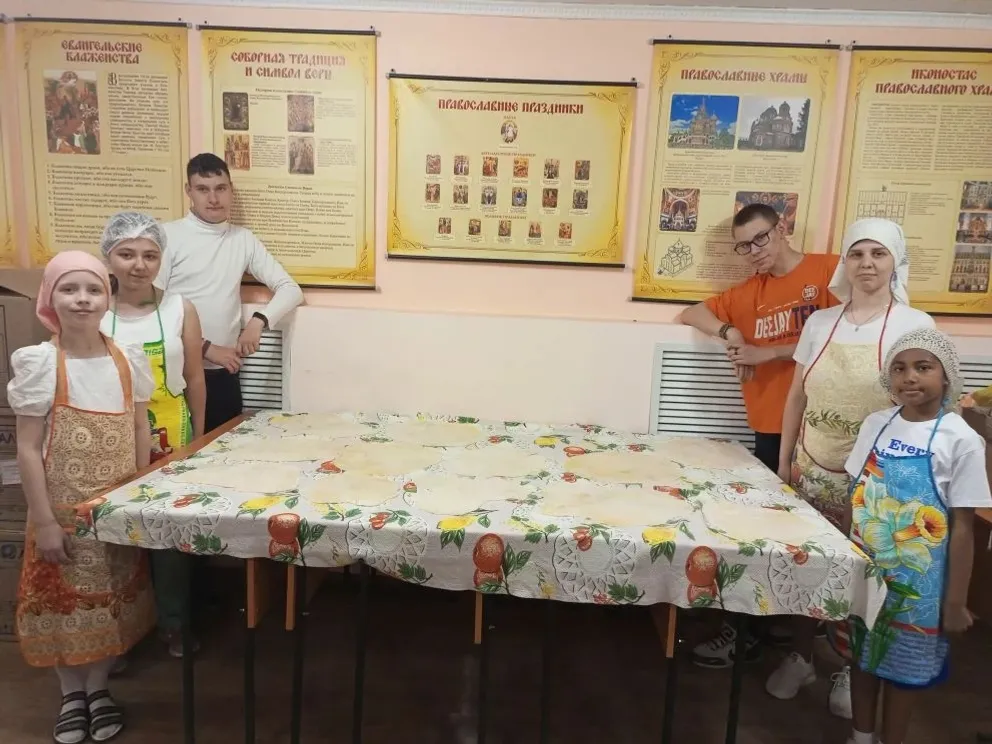 СВОих не бросаем: Поделимся добротой!