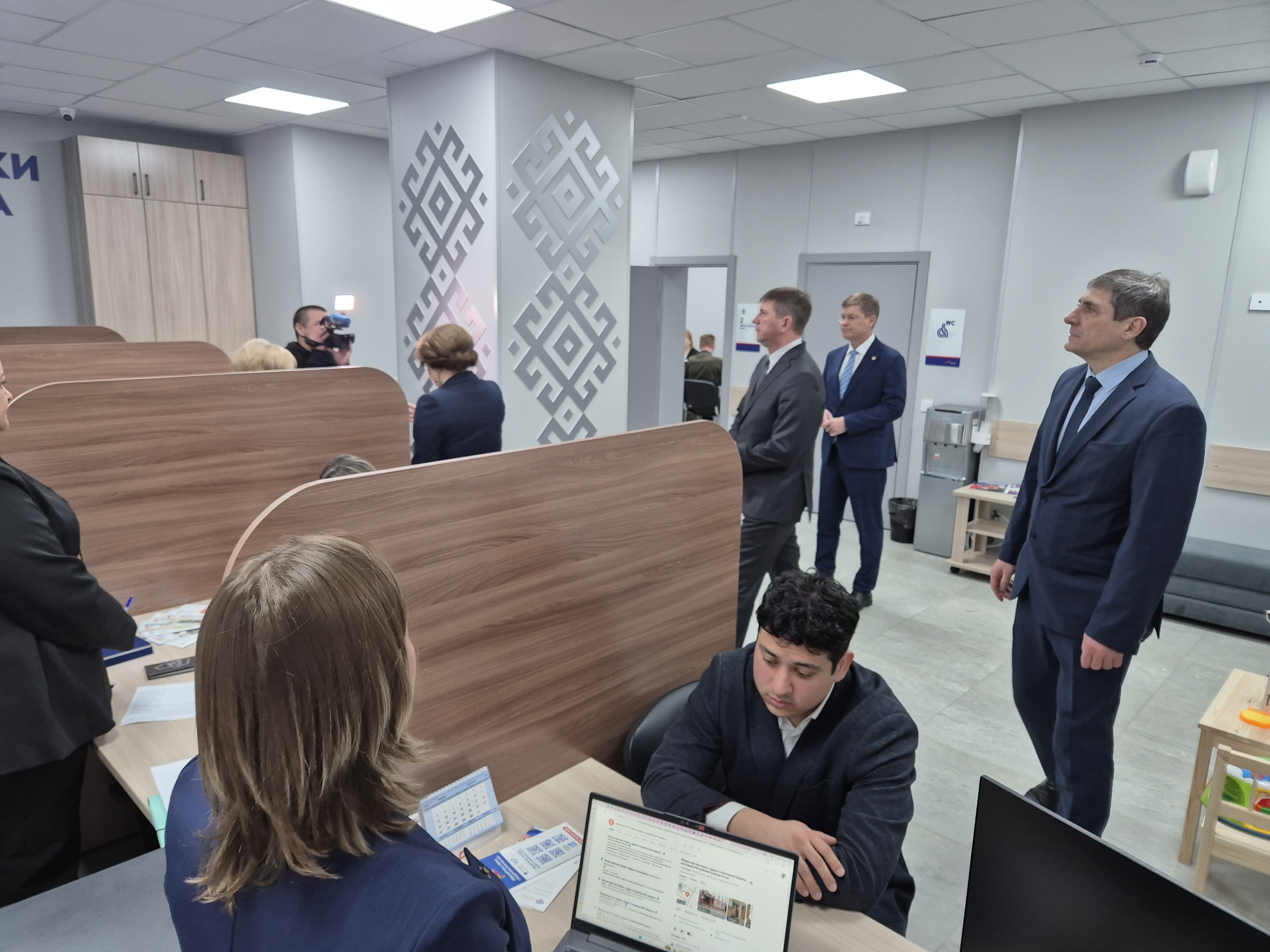 Александр Тихонов посетил филиал фонда «Защитники Отечества» в Башкирии