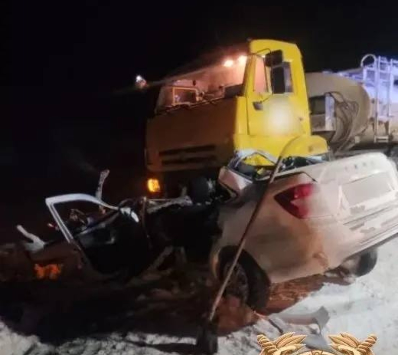 В страшном ДТП с КамАЗом в Белебеевском районе погибли четыре человека