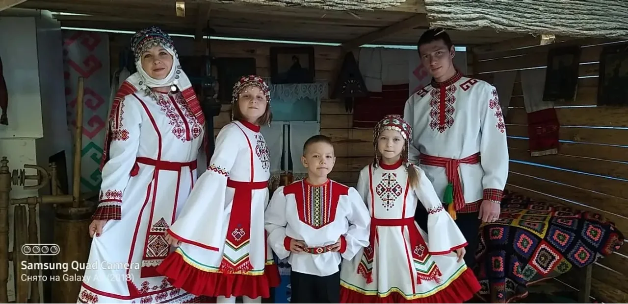 Много Я – многодетная семьЯ. Уважают родной язык и ценят трад