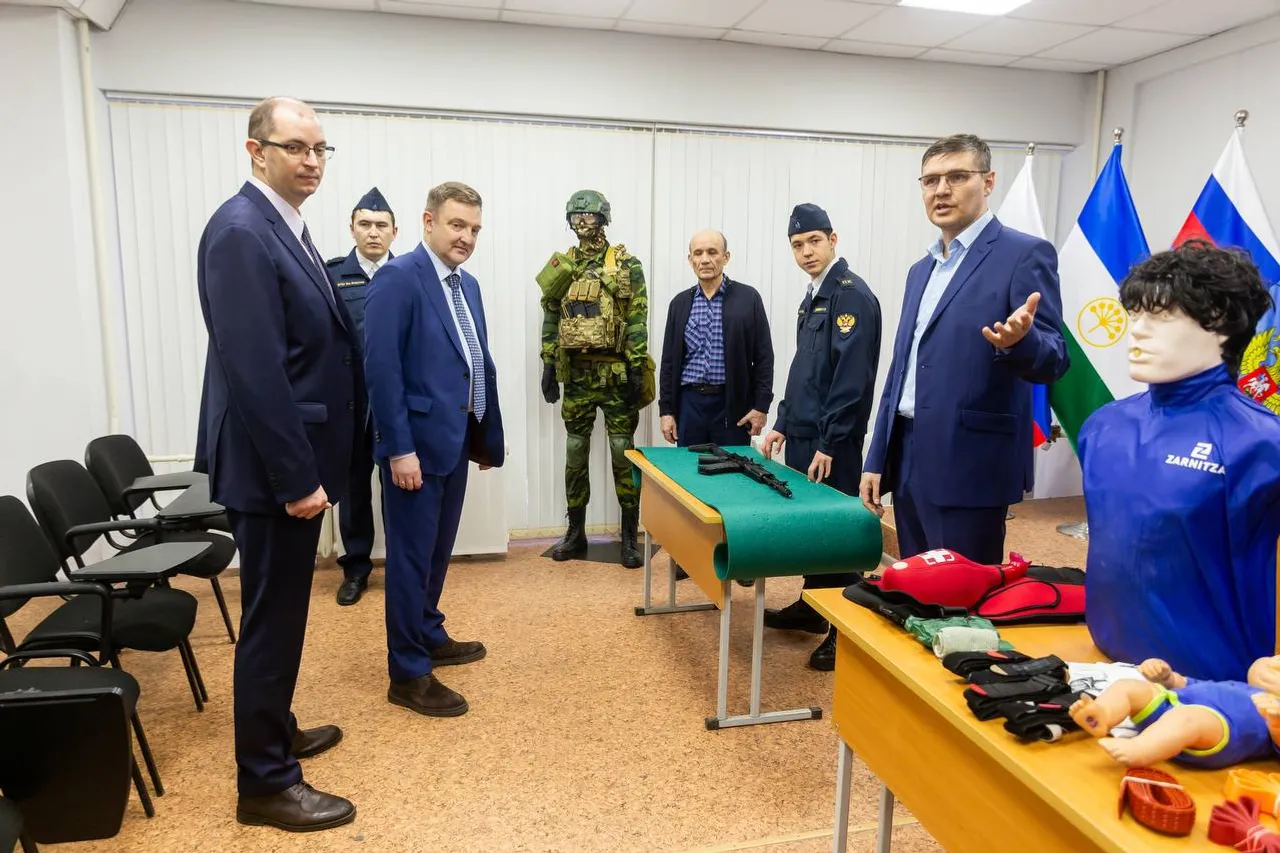Замглавы Минпросвещения Александр Бугаев посетил кампус Уфы и БГПУ имени Акмуллы