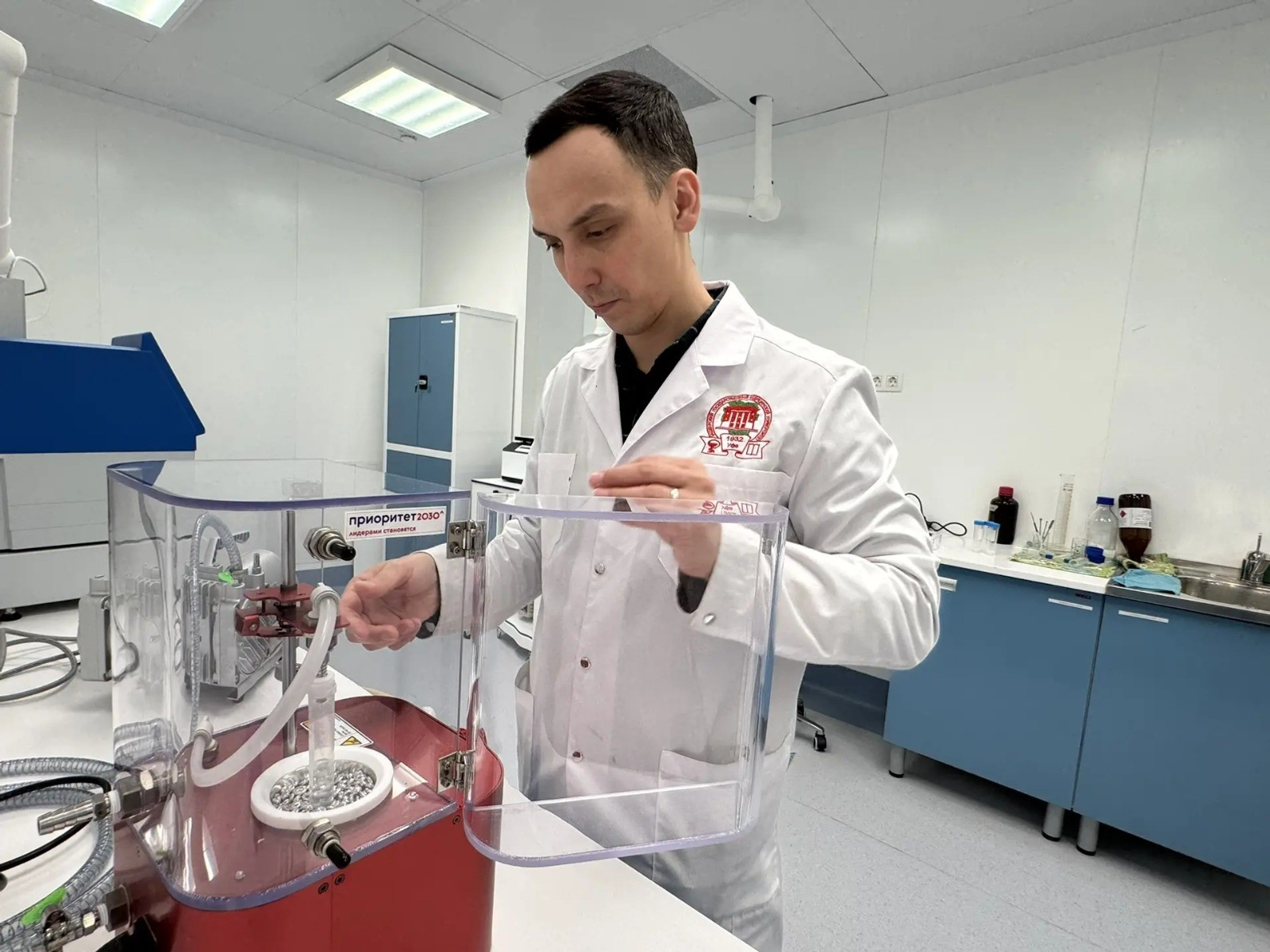 Вуз-резидент кампуса Уфы развивает пептидную химию и биомолекулярную инженерию