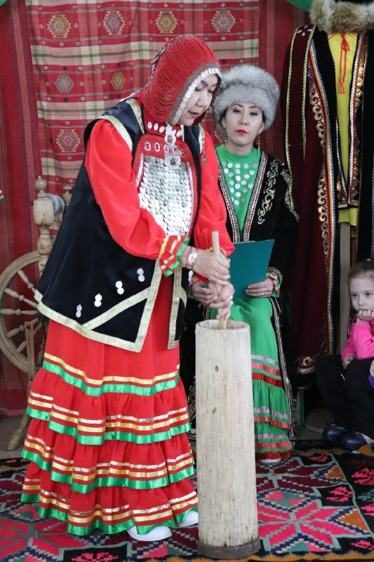 Под куполом башкирской юрты