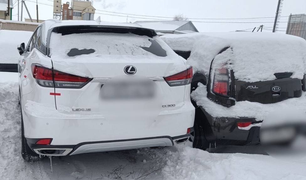 В Башкирии арестовали 13 квартир и 2 авто бывшего чиновника