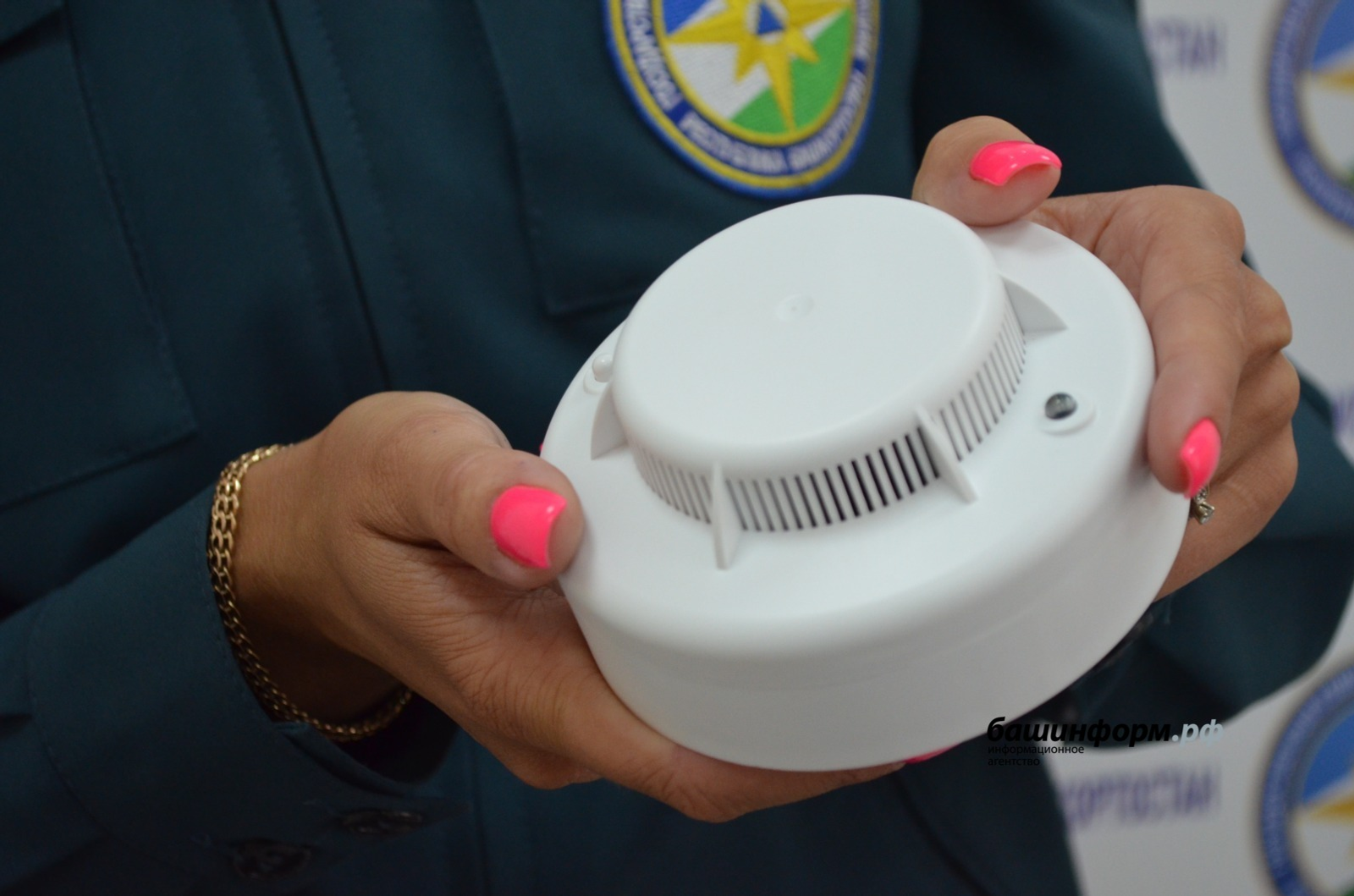 В Башкирии устанавливают интеллектуальные пожарные извещатели