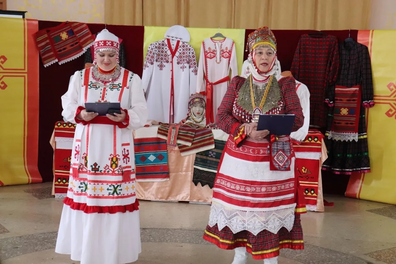 Народный костюм – памятник культуры
